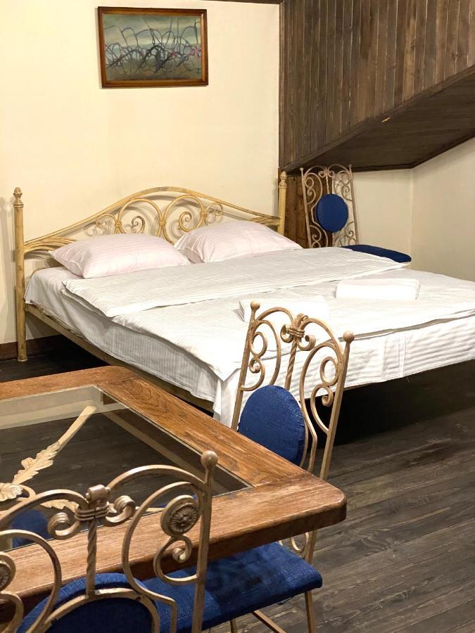 Квартира В Центрі На Вулиці Лесі Українки 19 리비프 외부 사진