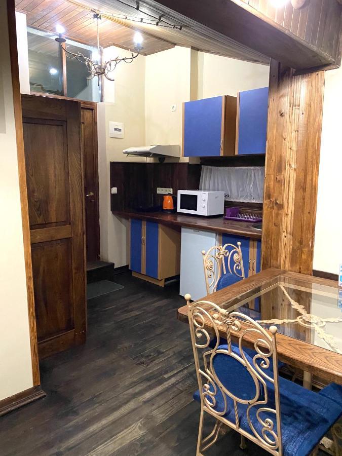 Квартира В Центрі На Вулиці Лесі Українки 19 리비프 외부 사진