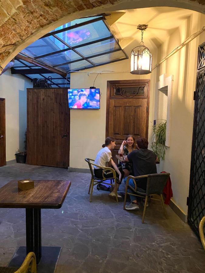 Квартира В Центрі На Вулиці Лесі Українки 19 리비프 외부 사진